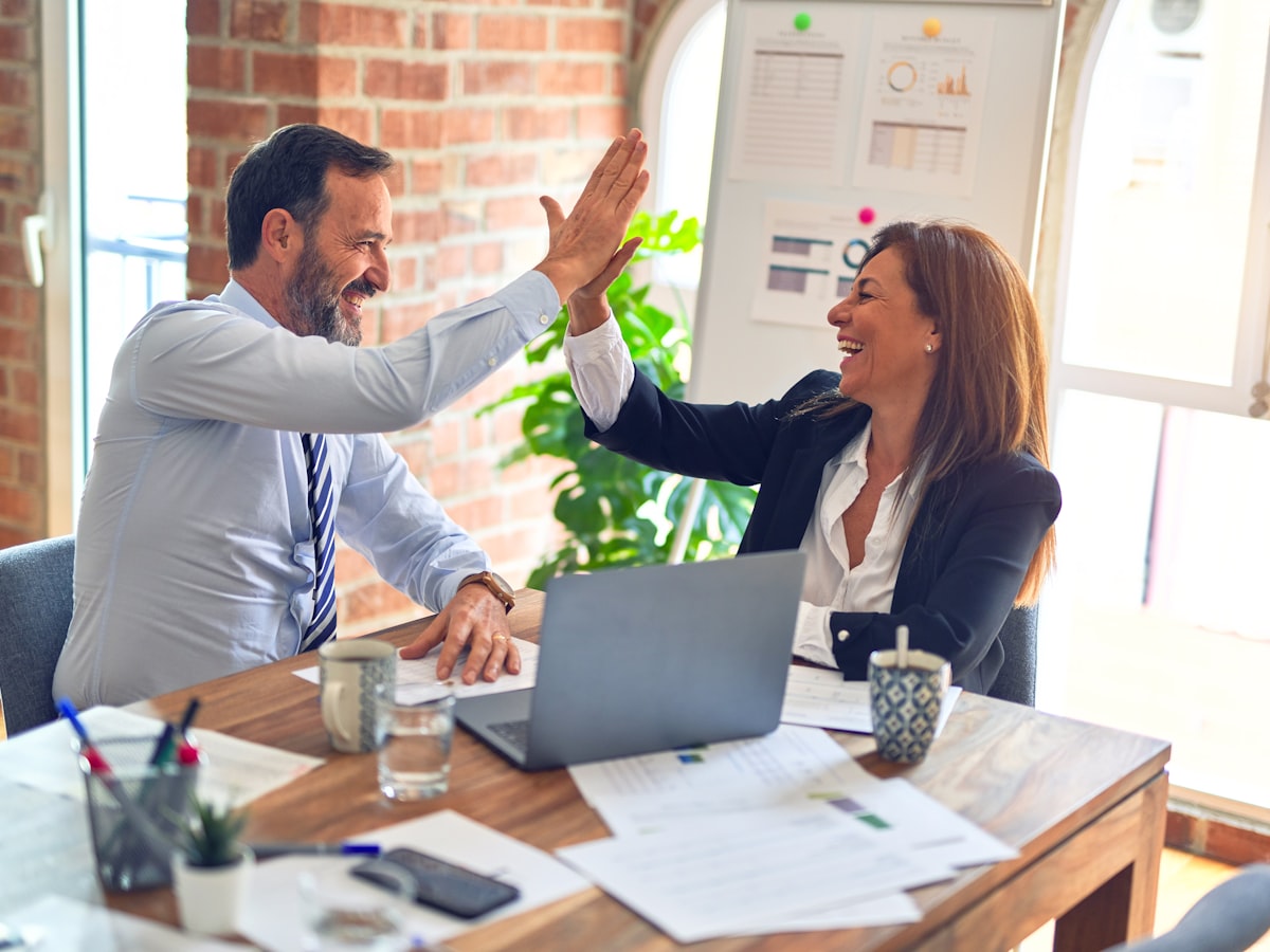 Project management governance and scheduling alignment